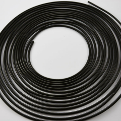 Tuyau acier recouvert PVC noir diam. 4,75mm (rouleau de 10m)