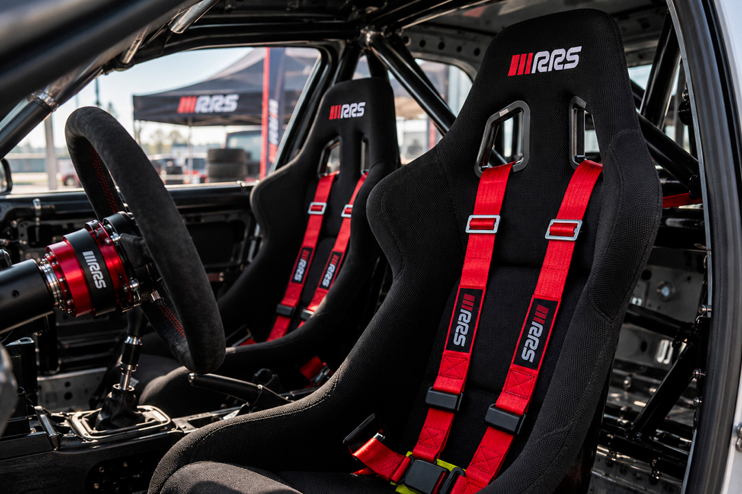 Siège baquet en trackday : pourquoi le siège d'origine finit toujours par montrer ses limites